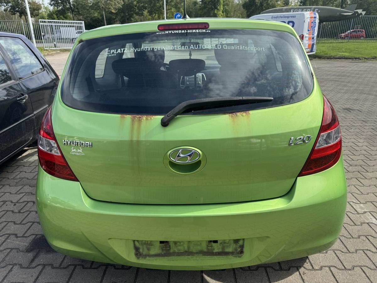 Hyundai I20 PB original Scheinwerfer vorn rechts Halogen Bj.2011